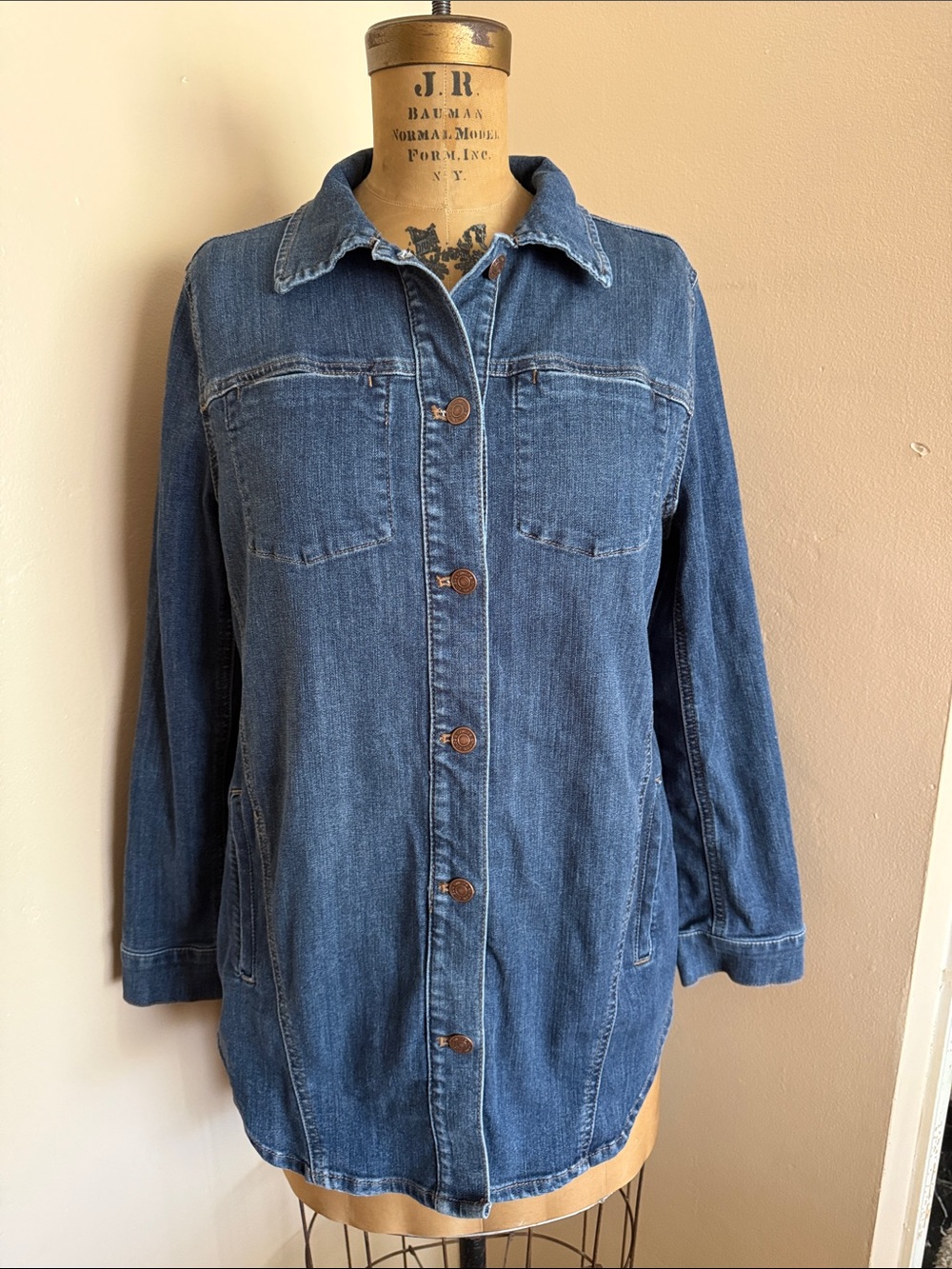 Chico’s Longline Denim Shirt Jacket Shacket Size 1 8/10